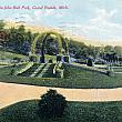 Topiary Arch in John Ball Park