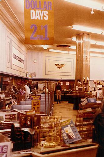 Woolworths Dime Store, Interior