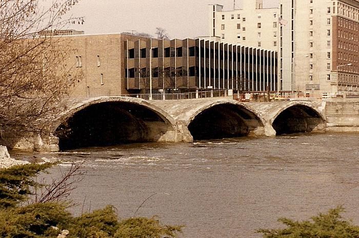 Bridge St. Bridge, Northeast view