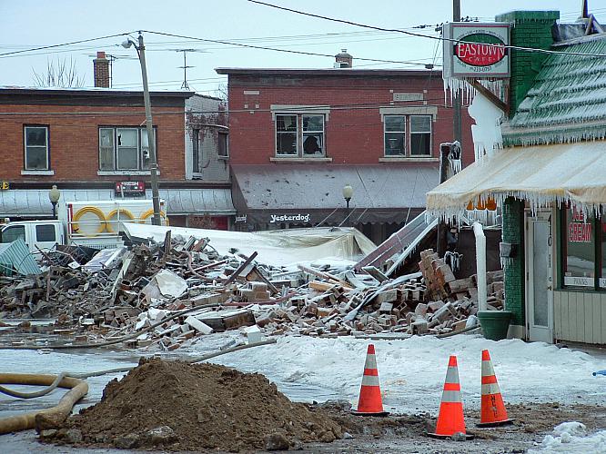 Eastown Explosion, Looking North