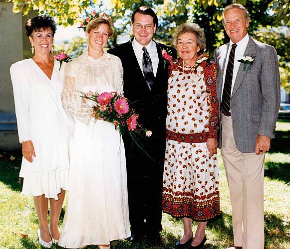 Wedding Party in Veteran's Park